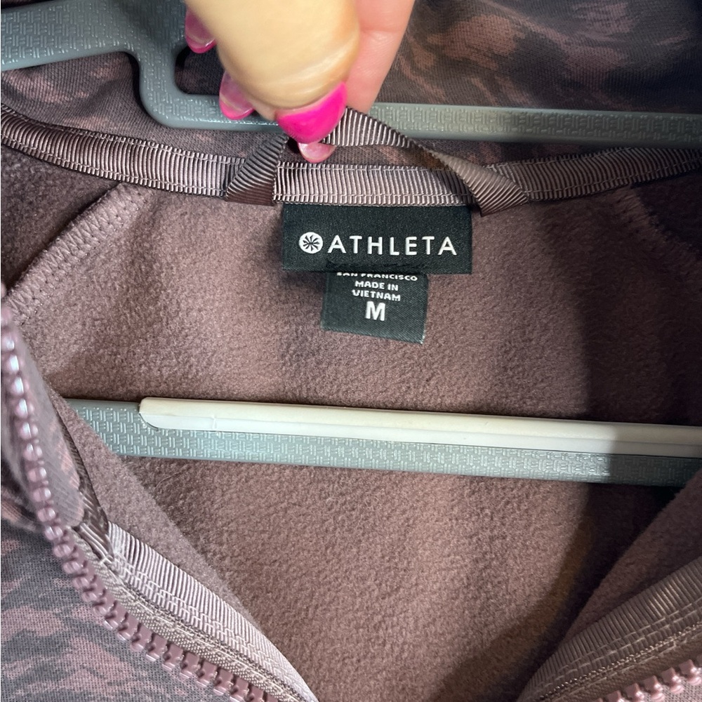 Athleta Triumph printed full zip hoodie workout running athleasiure size medium - Picture 5 of 7